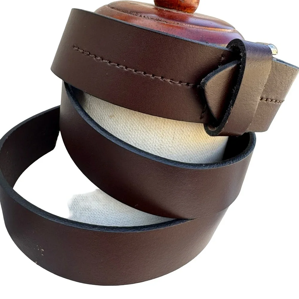 Mens Large Brown Genuine Leather Belt Silver‎ Buckle Made in Guatemala Casual